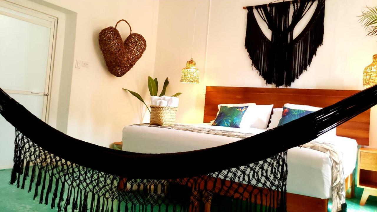 Casa Baeza Apartament, The Best Location, 70Mts From The Sea Cozumel Bagian luar foto