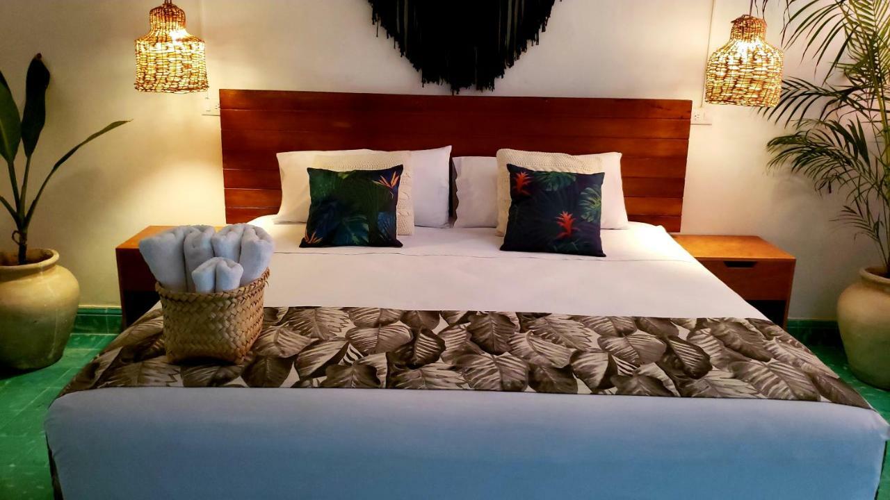 Casa Baeza Apartament, The Best Location, 70Mts From The Sea Cozumel Bagian luar foto